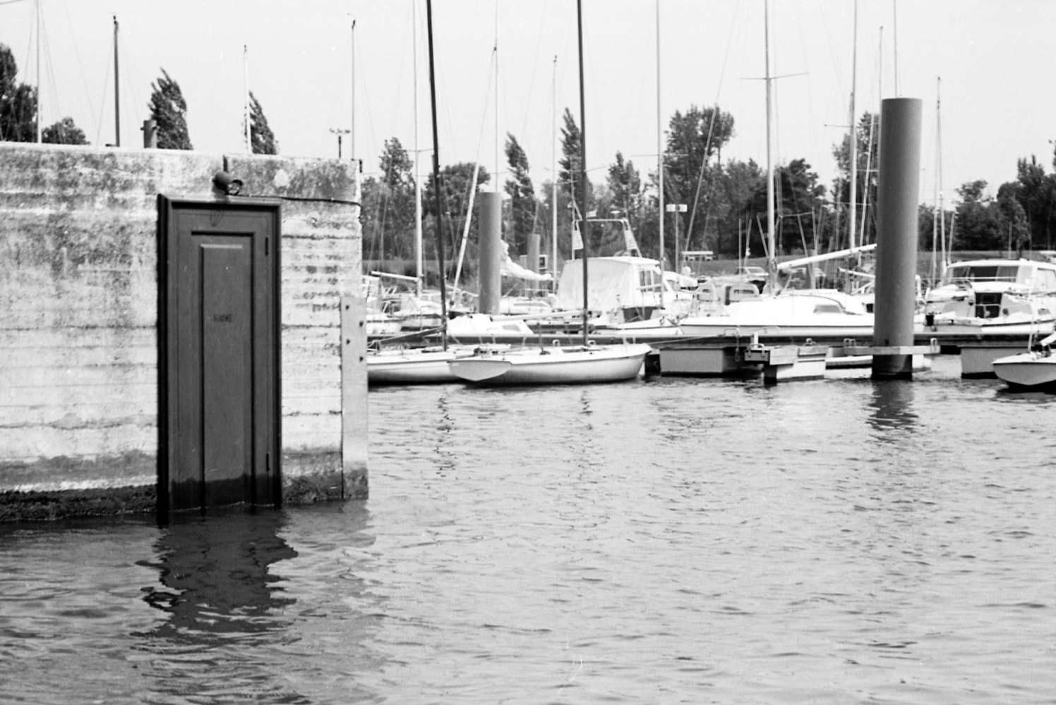 Installation view of Un Sculpteur, Une Ville, Valence, France, 1994.