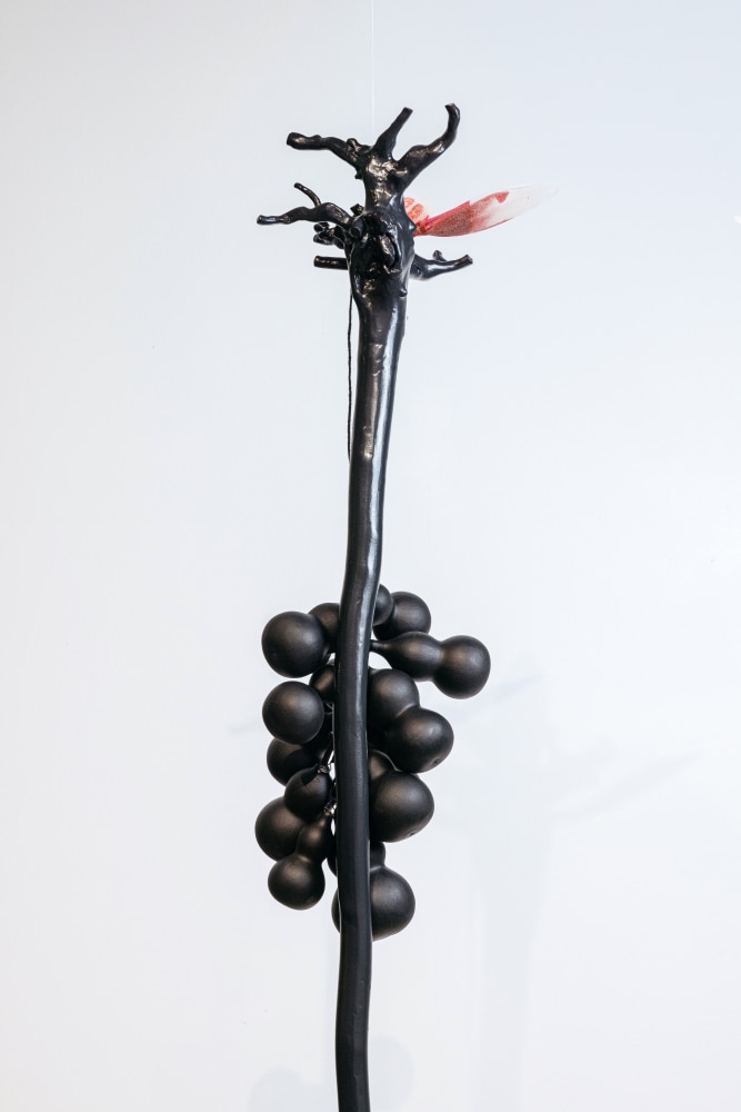 Minouk Lim (b. 1968)

Prehension, 2022

wood cane, gourd, urethane resin, paint, metal plate

69.69 x 12.99 inches

177 x 33 cm