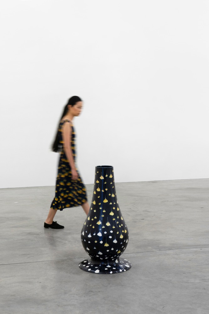 Tania Pérez Córdova (b. 1979) Portrait of an Unknown Woman Passing By, 2019 Glazed ceramic, woman wearing a dress occasionally 35.43 x 19.69 inches 90 x 50 cm