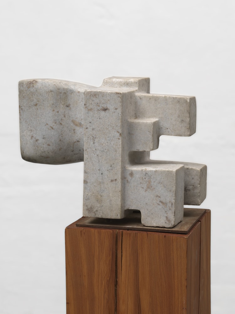 Minoru Niizuma (1930&amp;ndash;1998)

Unknown, c. 1960s

Marble

15 1/2 x 11 x 19 inches

39.4 x 27.9 x 48.3 cm
