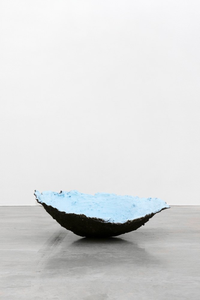 Tania Pérez Córdova (b. 1979) Short Sight Box - Hole E, 2020 Imprint of a hole dug in a field, earth, plant roots, plaster, mesh, enamel paint, South Sea pearl, artificial pearl 31.5 x 26 x 10.5 inches 80 x 66 x 26.7 cm