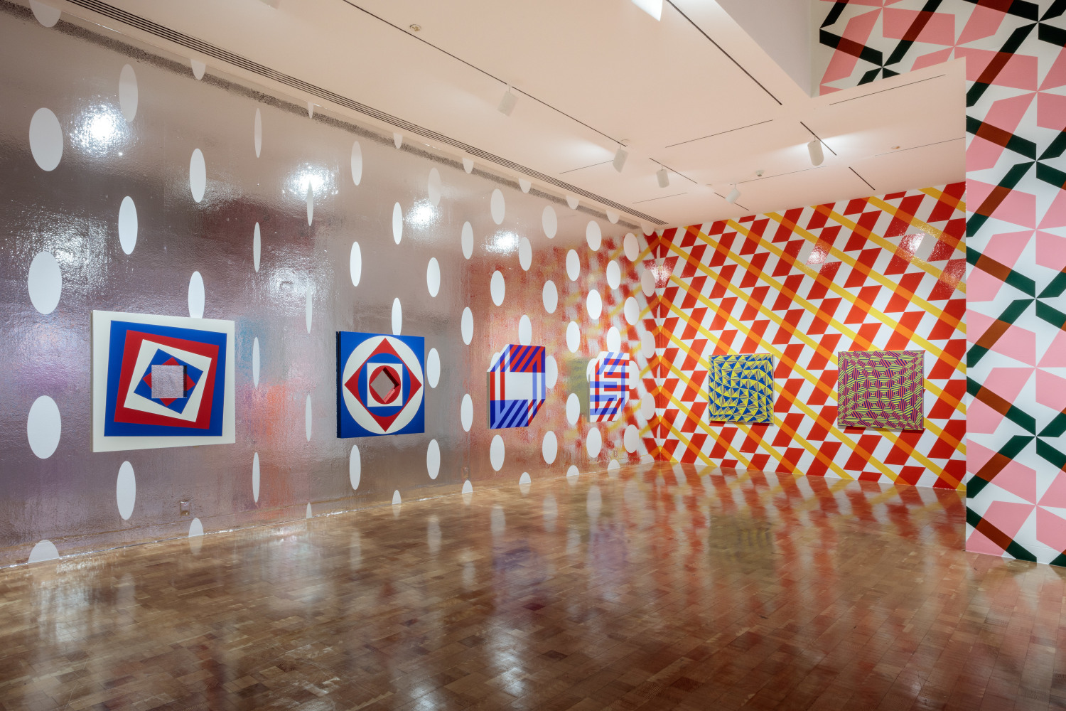 Los Angeles, CA: Pacific Design Center Design Gallery, &amp;#39;Jim Isermann: WRAPTURE,&amp;#39; 2 May 2024 - 29 June 2024
Image: Joshua White / JWPictures.