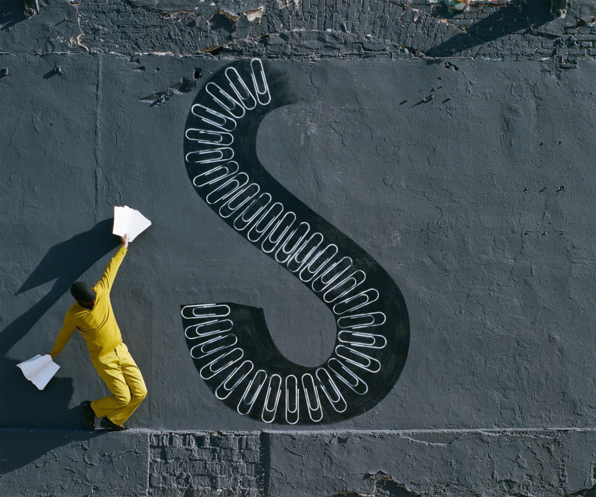 ROBIN RHODE

S, 2014 (detail)

C-print

Overall, framed:&amp;nbsp;49.21 x 74.8 inches

125 x 190 cm

Edition&amp;nbsp;of 5 with 2 AP