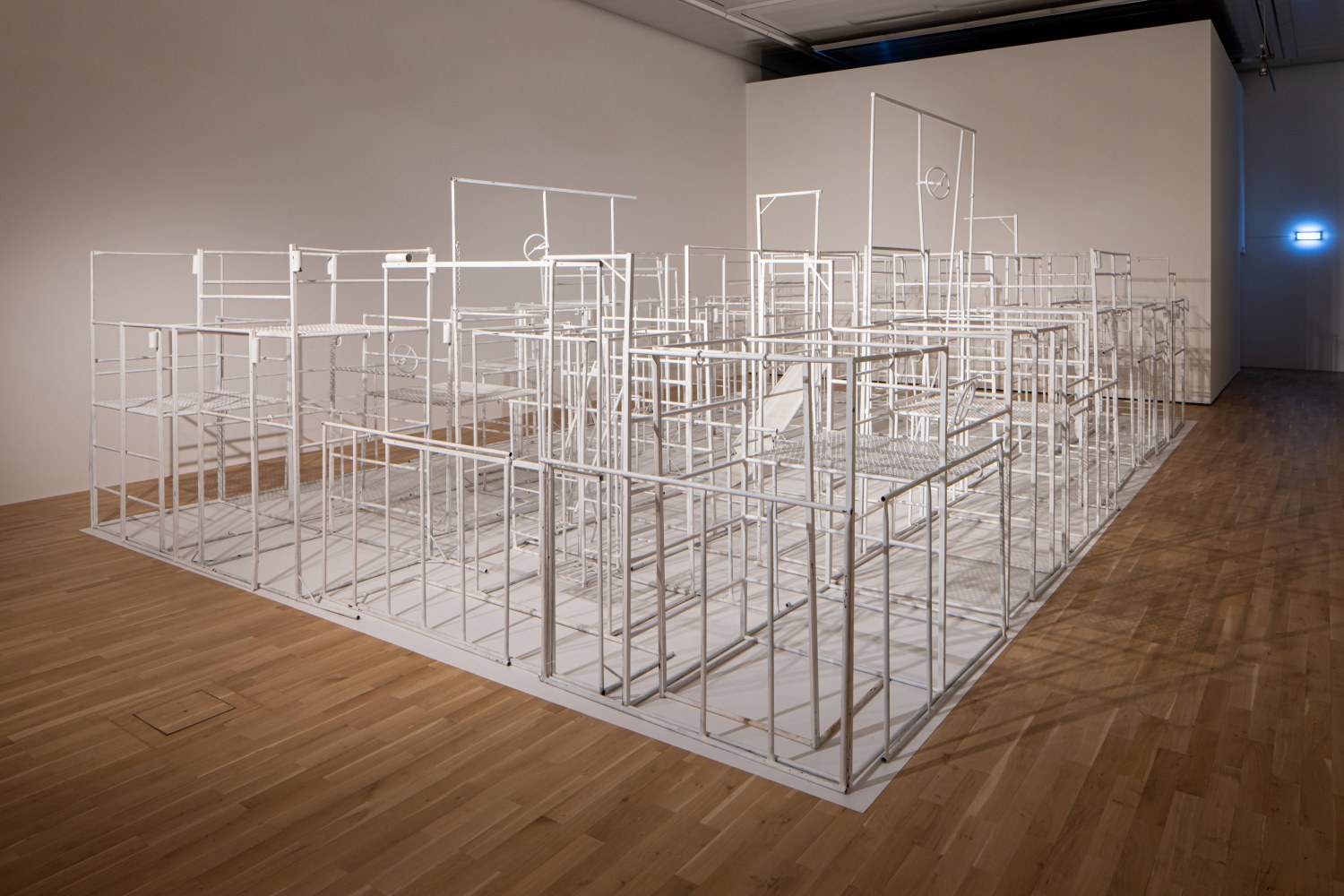 Robin Rhode:&amp;nbsp;Memory Is the Weapon

Installation view, Kunstmuseum Wolfsburg, Wolfsburg, Germany, 2019&amp;ndash;2020

Photo by&amp;nbsp;Marek Kruszewski,&amp;nbsp;&amp;copy; Kunstmuseum Wolfsburg