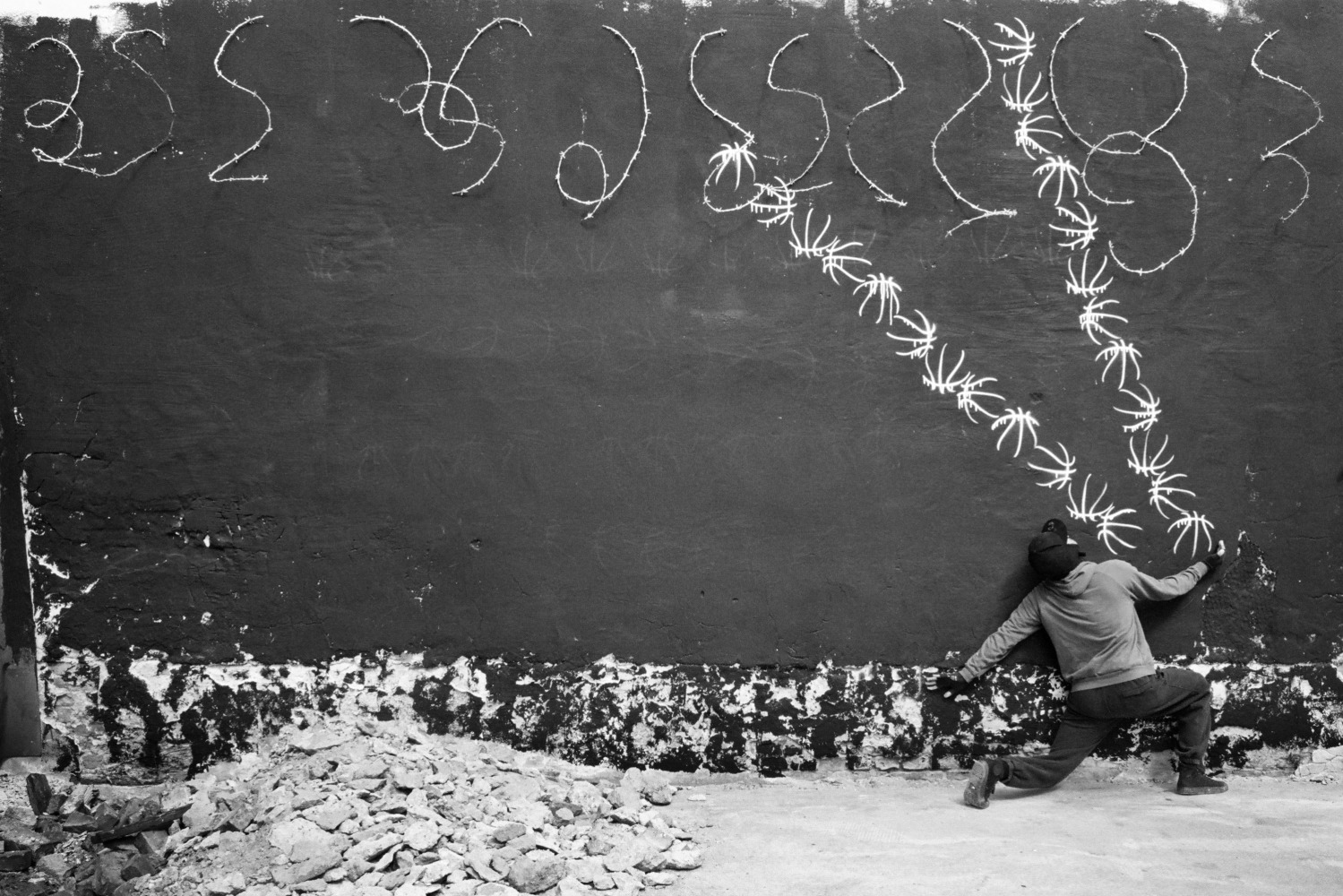ROBIN RHODE

Four Plays, 2012&amp;ndash;2013 (detail)

Black and white inkjet print

Framed, overall:&amp;nbsp;71.81 x 103.31 inches

182.4 x 262.4 cm

Edition of 5 with 2 AP