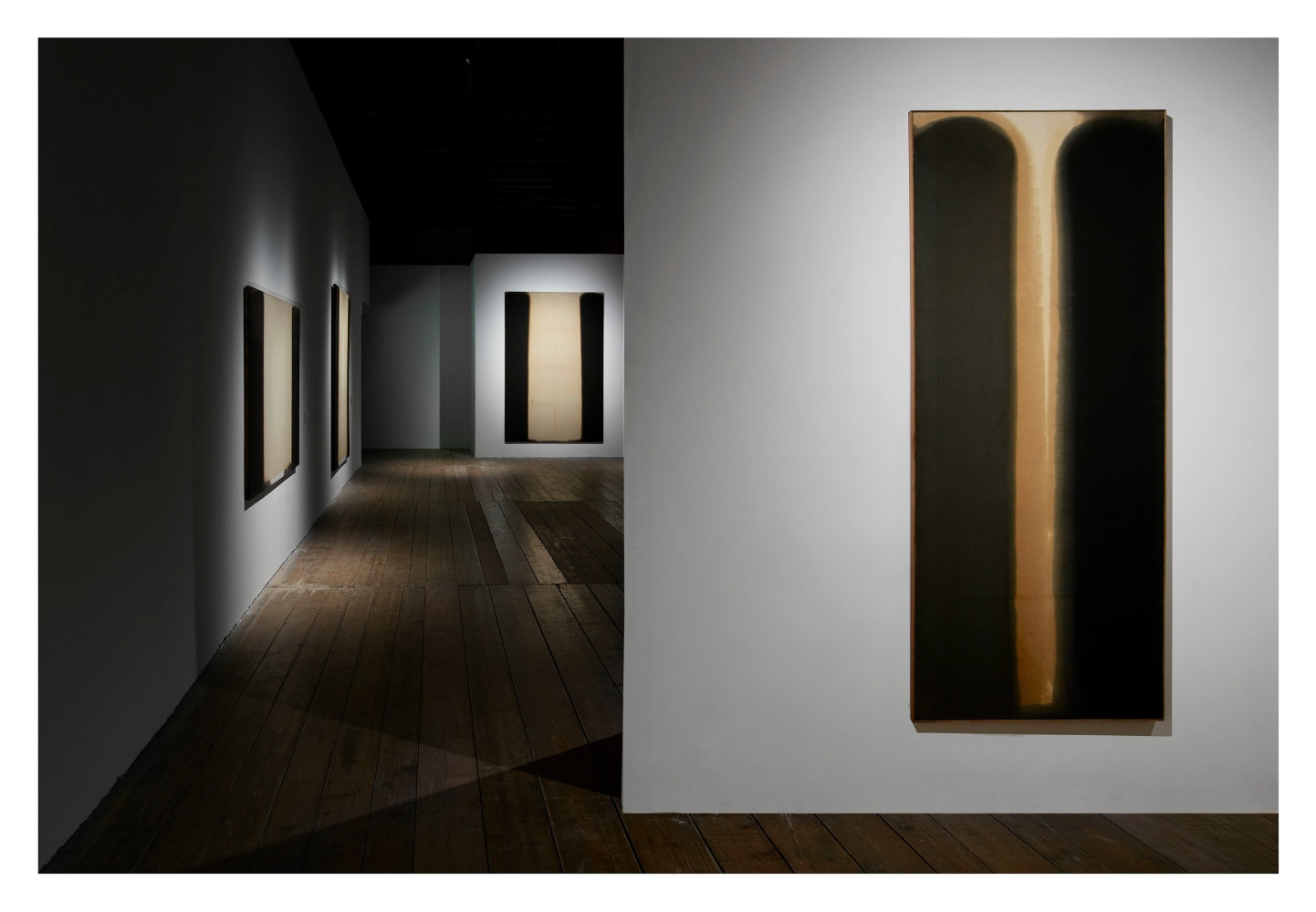 Installation view of&amp;nbsp;Yun Hyong-keun. A retrospective&amp;nbsp;at Palazzo Fortuny, Venice, 2019
Courtesy of the Estate of Yun Hyong-keun.&amp;nbsp;&amp;copy;Laziz Hamani
