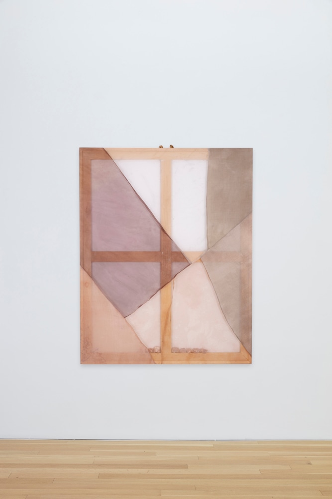 Martha Tuttle
Reliquary, 2025&amp;nbsp;
Silk, pigment, dye, rose quartz, bronze casts of cow bones
60 x 48 inches (152.4 x 122 cm)&amp;nbsp;
(MTU25-01)&amp;nbsp;