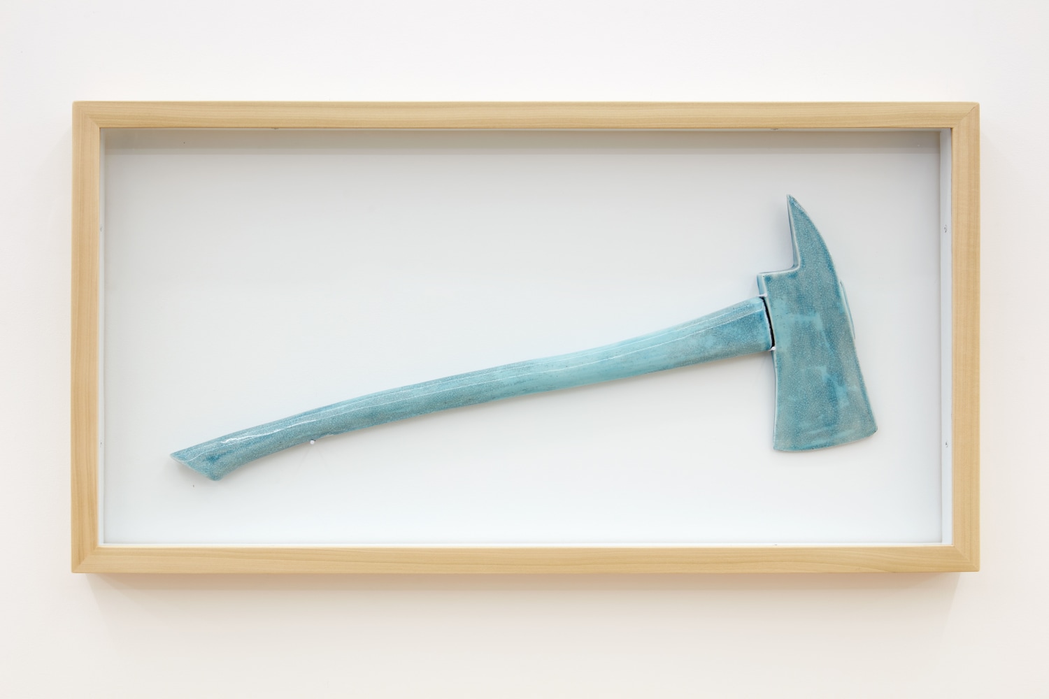 
Nicholas Galanin

Break in case of emergency (Blue), 2022

porcelain and wooden box with glass

wooden box with glass: 16 x 31 1/4 x 2 inches (40.6 x 79.4 x 5.1 cm)
axe: 24 x 9 x 1 inches (61 x 22.9 x 2.5 cm)

(NGA22-10)