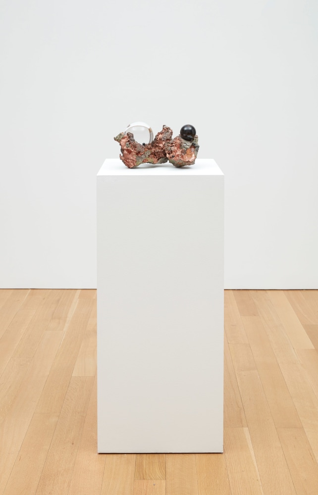 Su-Mei Tse
Nested, 2019
Copper mineral, tourmaline and obsidian balls
13 x 10 5/8 x 5 7/8 inches (33 x 27 x 15 cm)