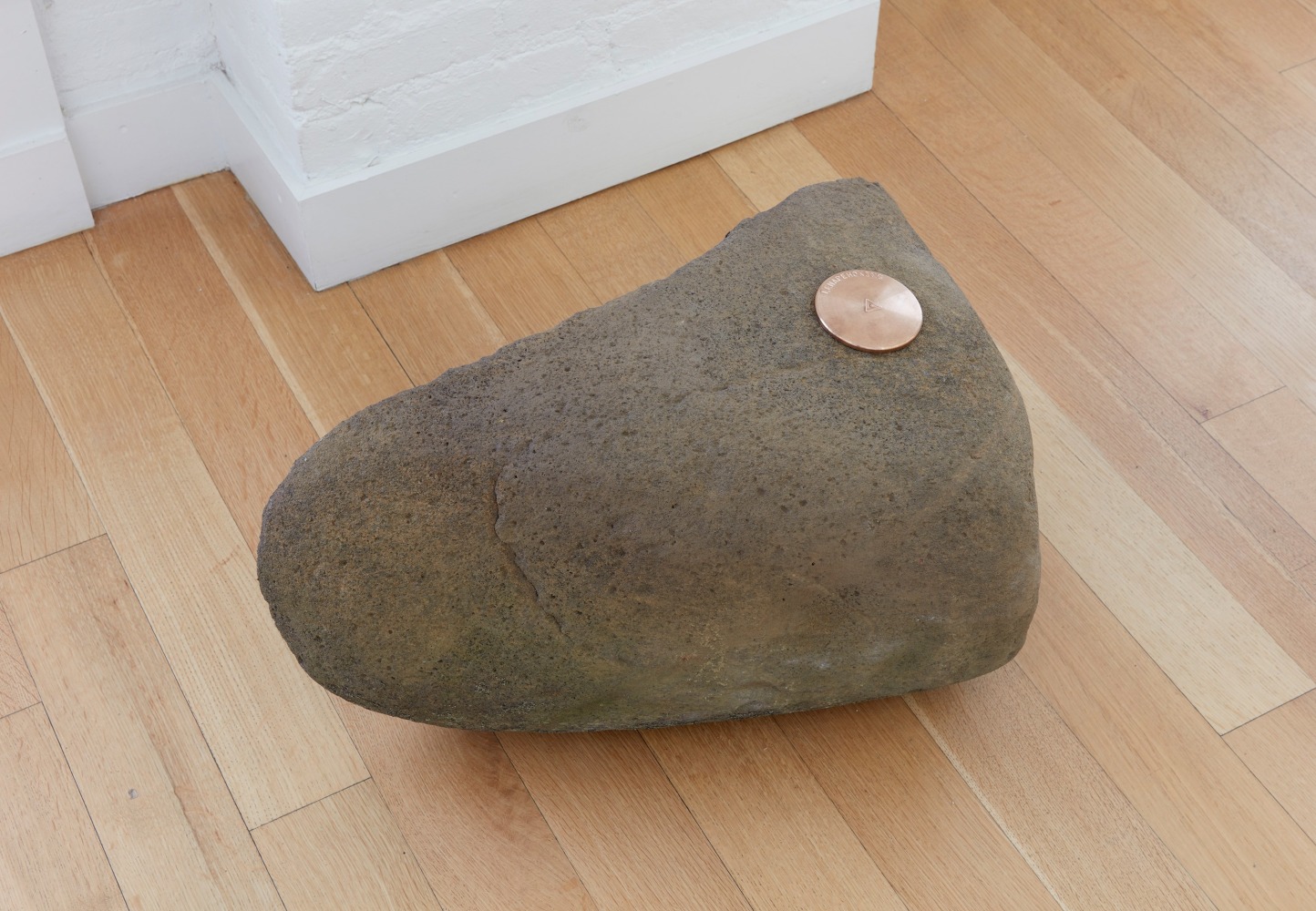 Nicholas Galanin

Translation Approximation, 2024

bronze survey marker and rock

13 x 22 x 12 inches (33 x 55.9 x 30.5 cm)

(NGA24-46)