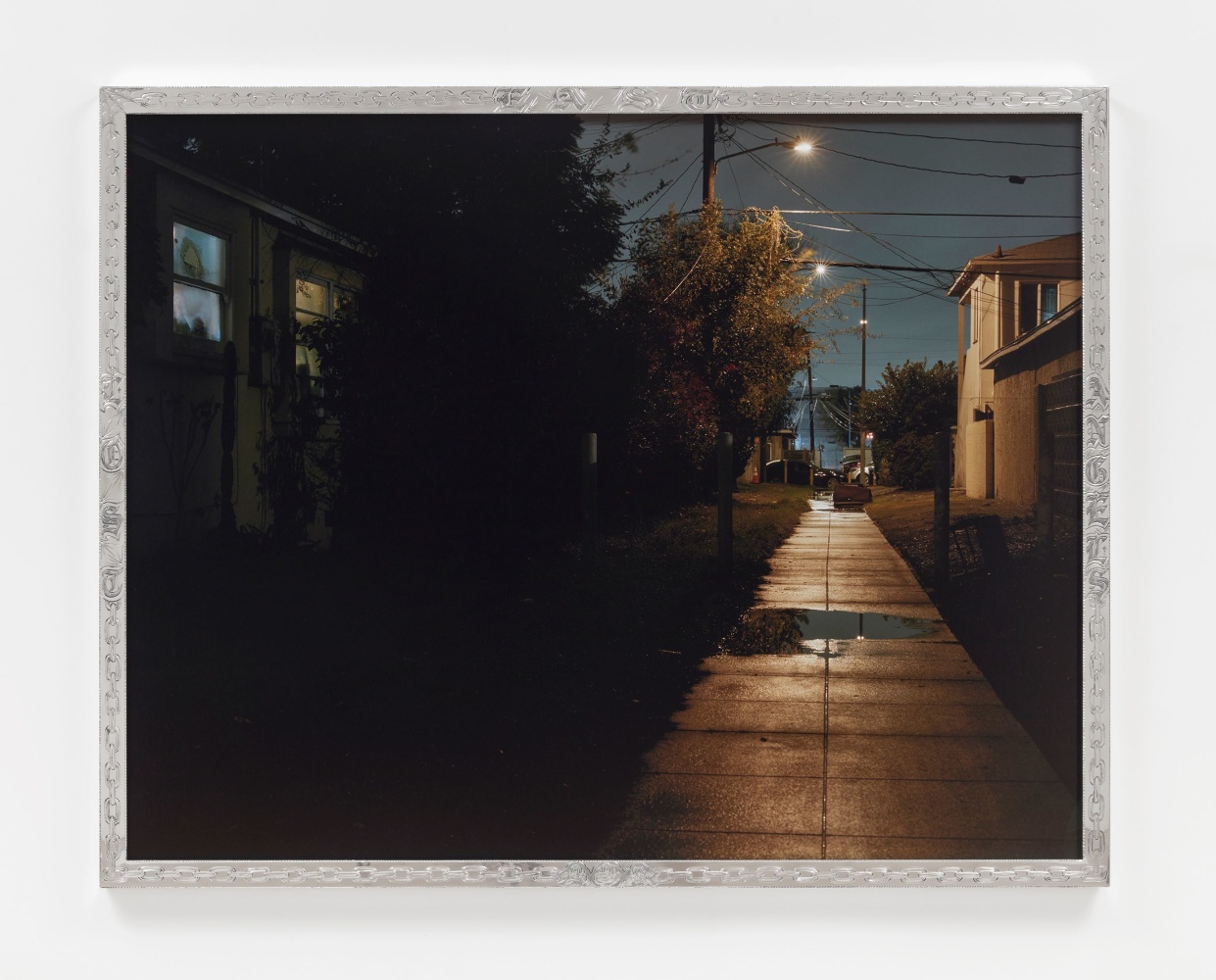 Guadalupe Rosales

shortcut, 2022

Archival pigment print, engraved aluminum artist&amp;#39;s frame

48 x 62 inches (122 x 158 cm), print
51 x 65 x 2 inches (130 x 165 x 5 cm), framed

Edition of 5 + 2 APs&amp;nbsp;

(GRO22-01.4)