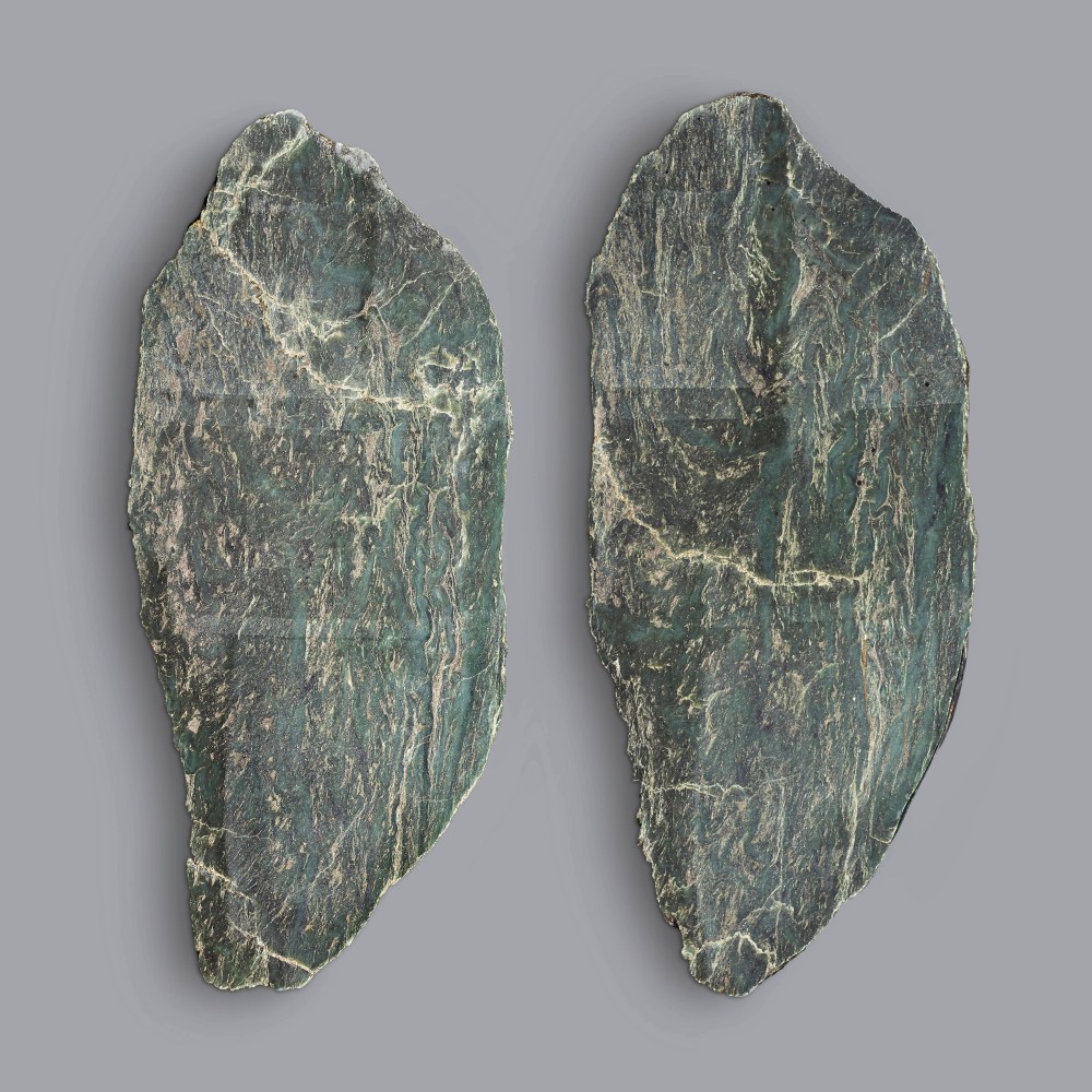 James Lee Byars

&amp;ldquo;The Jade Shoes&amp;rdquo;, 1993-1994

Jade

Two parts, each:

7 1/2 x 17 1/2 x 2 1/2 inches

19 x 44.5 x 6 cm

JB 203/1

$150,000