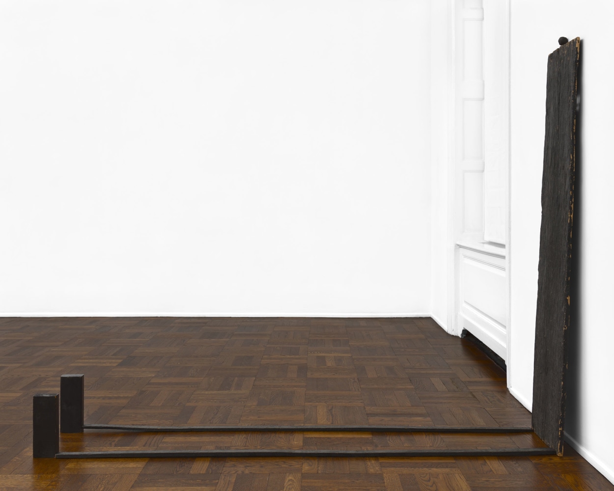 Invisible Questions That Fill the Air: James Lee Byars and Seung-taek Lee