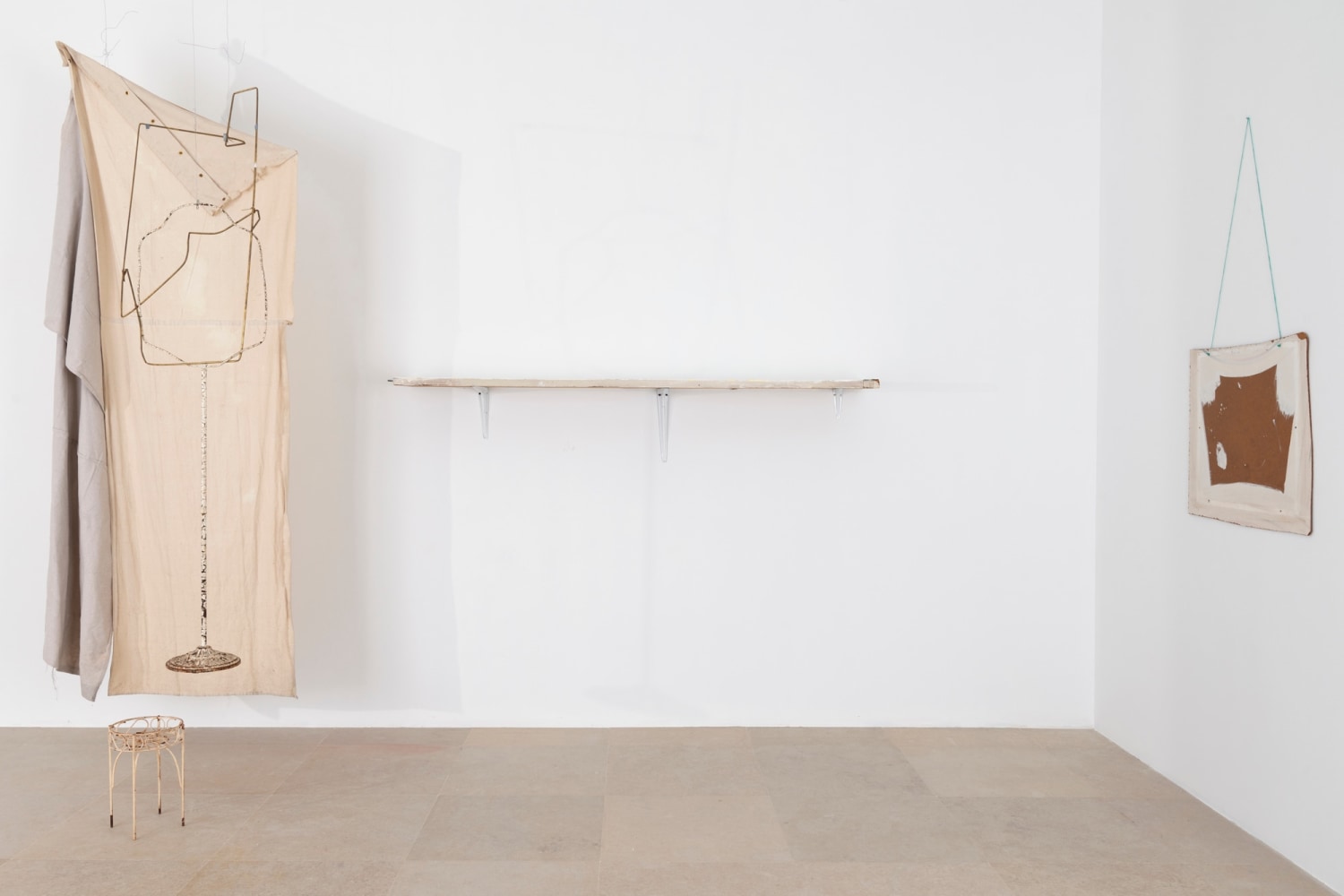 Gedi Sibony
The Point of Its Origin, 2017-20
Canvas, grommets, wood, steel wire, steel cast iron, copper wire, brass tube, salvaged hollow core door, aluminum brackets, painted masonite, nylon string
Overall dims: 101 x 173 x 62 1/2 inches (256.5 x 439.4 x 158.8 cm)