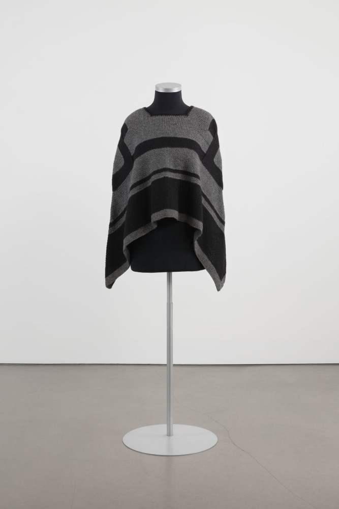 A-Z Personal Uniform, 2nd Decade: Fall/Winter 2011/2012 #2

2011
dark grey and black crochet cape
dimensions to be determined

Dimensions variable