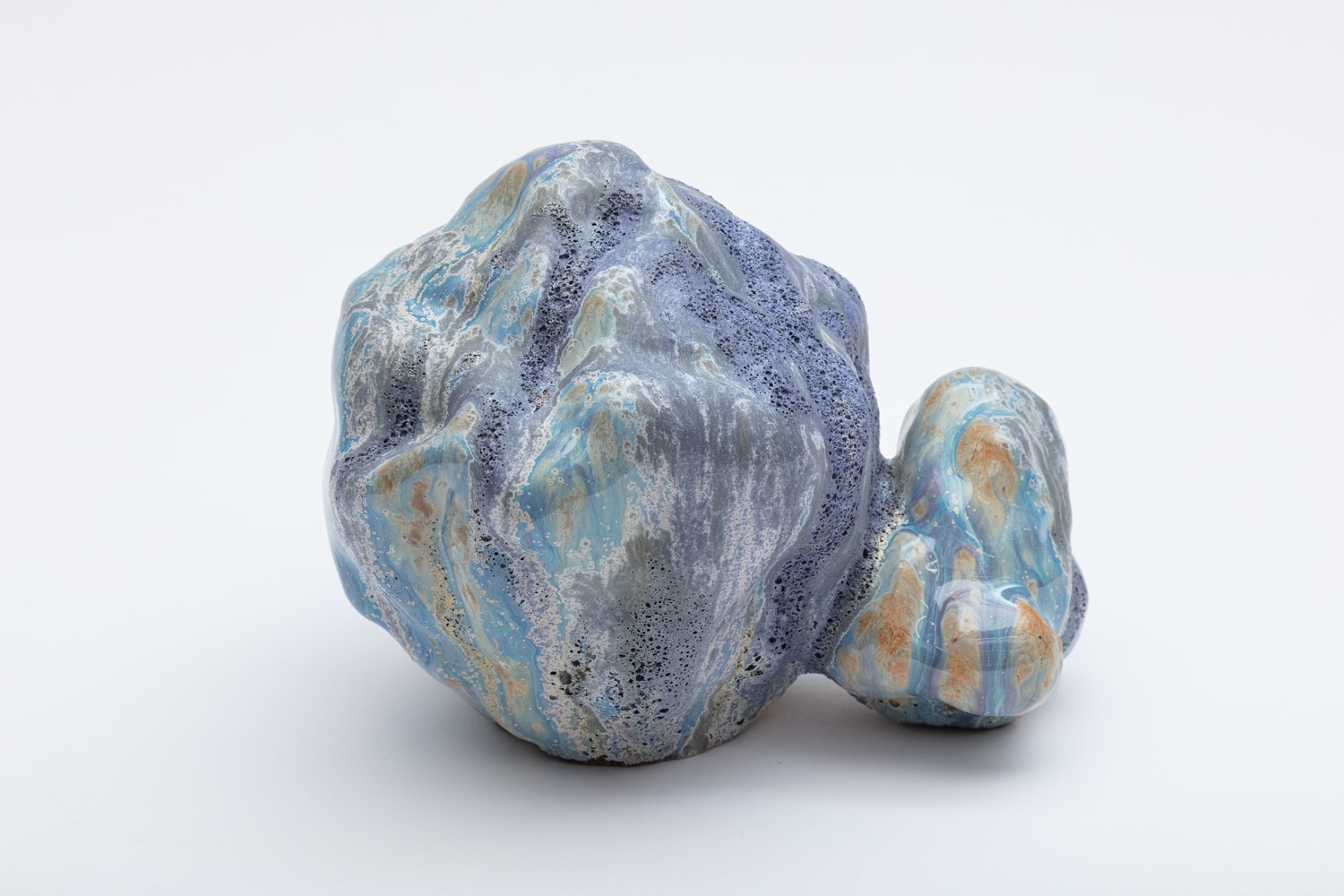 Liz Larner
Asteroid (artichoke)
2020
Glazed ceramic
8 15/16 x 5 7/8 x 7 inches (22.7 x 14.9 x 17.8 cm)
$25,000

DOUBLE CLICK IMAGE FOR MORE VIEWS
