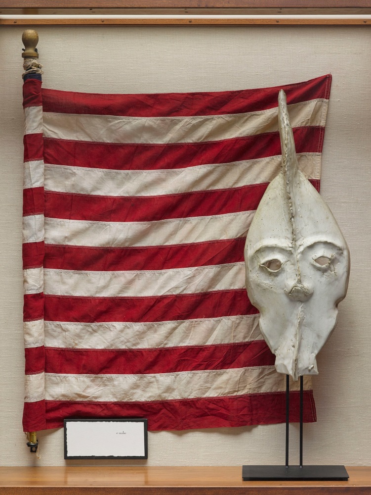 Theaster Gates
Malaga Vitrine #6
2019
Wooden vitrine, glass and various objects
42 x 37 3/4 x 12 1/8 inches (106.7 x 95.9 x 30.8 cm)