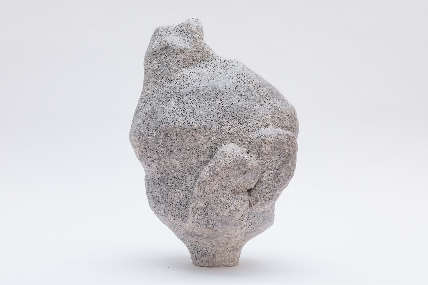 Liz Larner
Asteroid (convolution)
2020
Glazed ceramic
18 1/8 x 12 1/2 x 12 15/16 inches (46 x 31.8 x 32.9 cm)
$50,000

DOUBLE CLICK IMAGE FOR MORE VIEWS