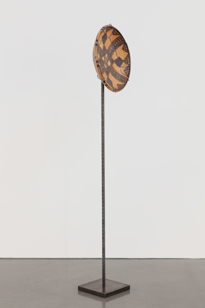 Kader Attia
Untitled
2020
Ceramic, terracotta, epoxy resin and steel plinth
Artwork Dimensions:
17 1/8 x 17 1/8 x 3 1/2 inches (43.5 x 43.5 x 8.9 cm)
Overall Dimensions:
70 x 9 7/8 x 9 7/8 inches (177.8 x 25.1 x 25.1 cm)