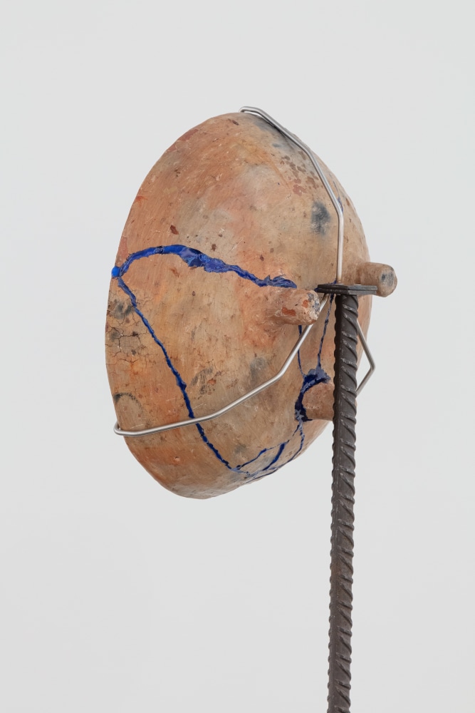 Kader Attia
Untitled&amp;nbsp;(detail)
2020
Ceramic, terracotta, epoxy resin and steel plinth
Artwork Dimensions:
11 7/8 x 11 7/8 x 5 inches (30 x 30 x 12.5 cm)
Overall Dimensions:
55 3/4 x 9 7/8 x 9 7/8 inches (141.6 x 25.1 x 25.1 cm)