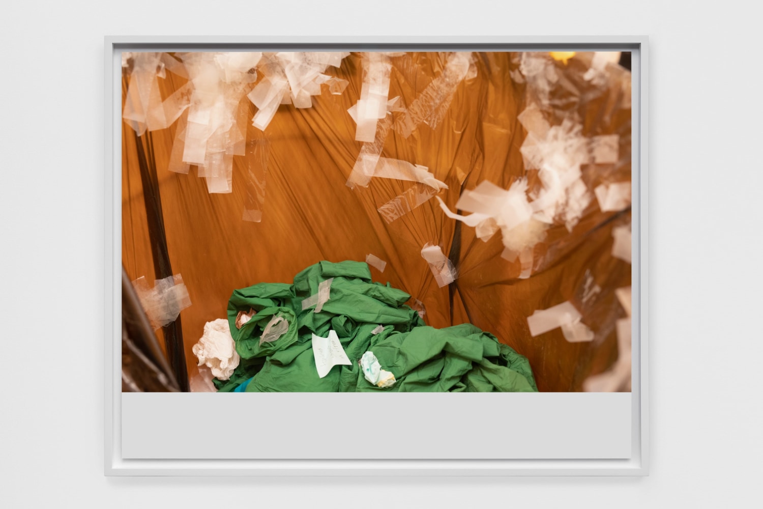 Wolfgang Tillmans
On Paper II
2022
Inkjet print on paper
13 3/8 x 17 3/8 x 7/8 inches (34 x 44.1 x 2.2 cm)