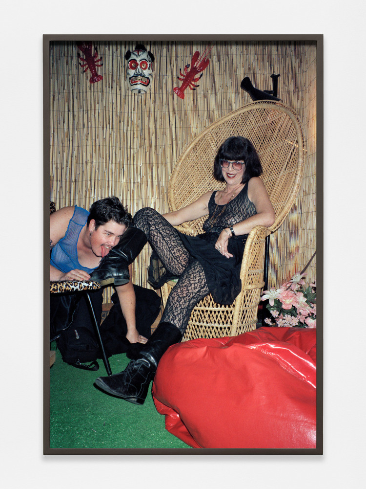 Catherine Opie
Licking Sheree, 1992
1992/2024
Pigment print
24 1/2 x 16 1/2 x 1 1/2 inches (62.2 x 41.9 x 3.8 cm)