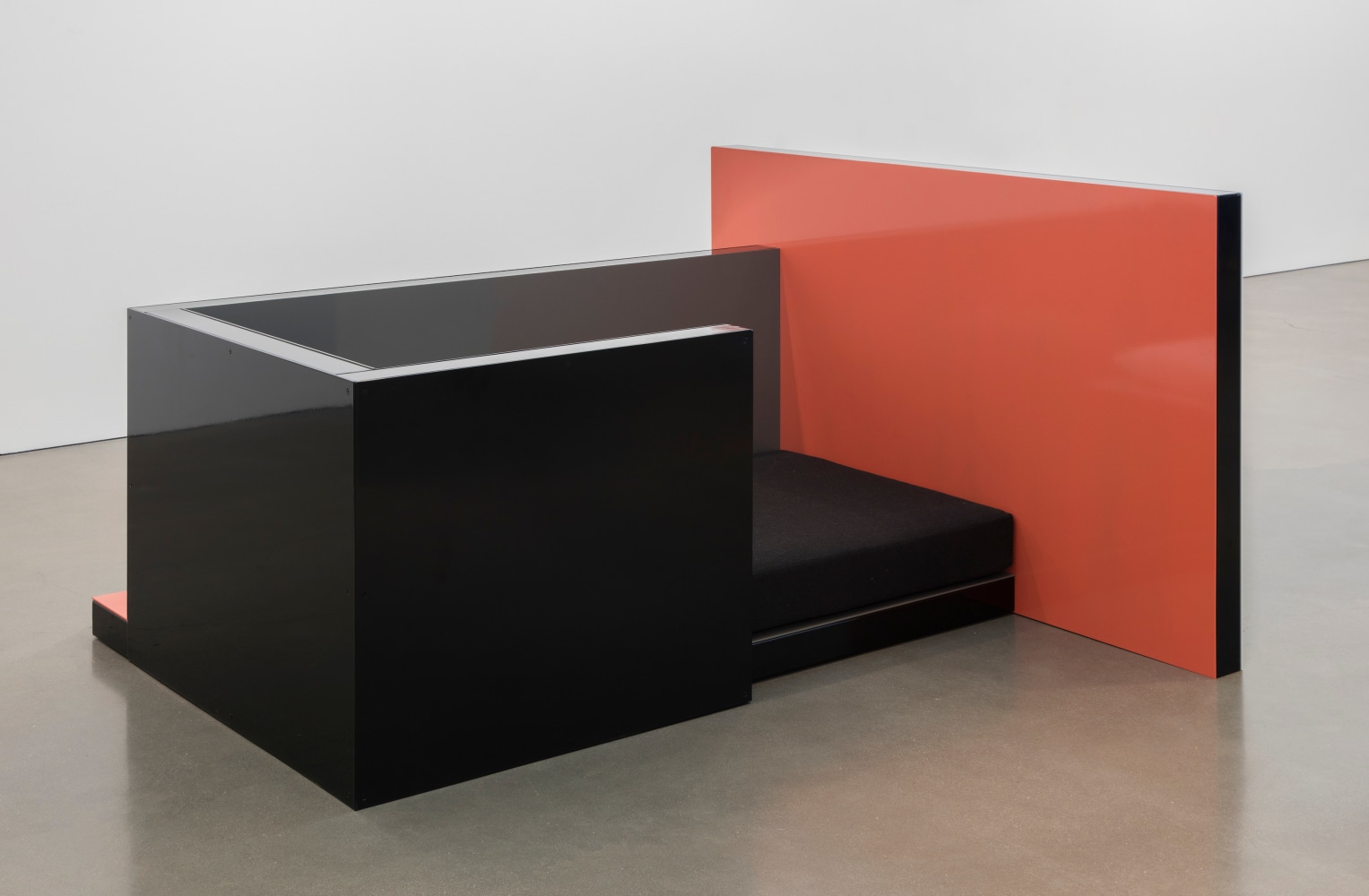 Planar Configuration Three [#1]
2017
Powder-coated steel and aluminum, cushion, pillow, blanket
50 1/2 x 83 7/8 x 91 inches (128.3 x 213 x 231.1 cm)