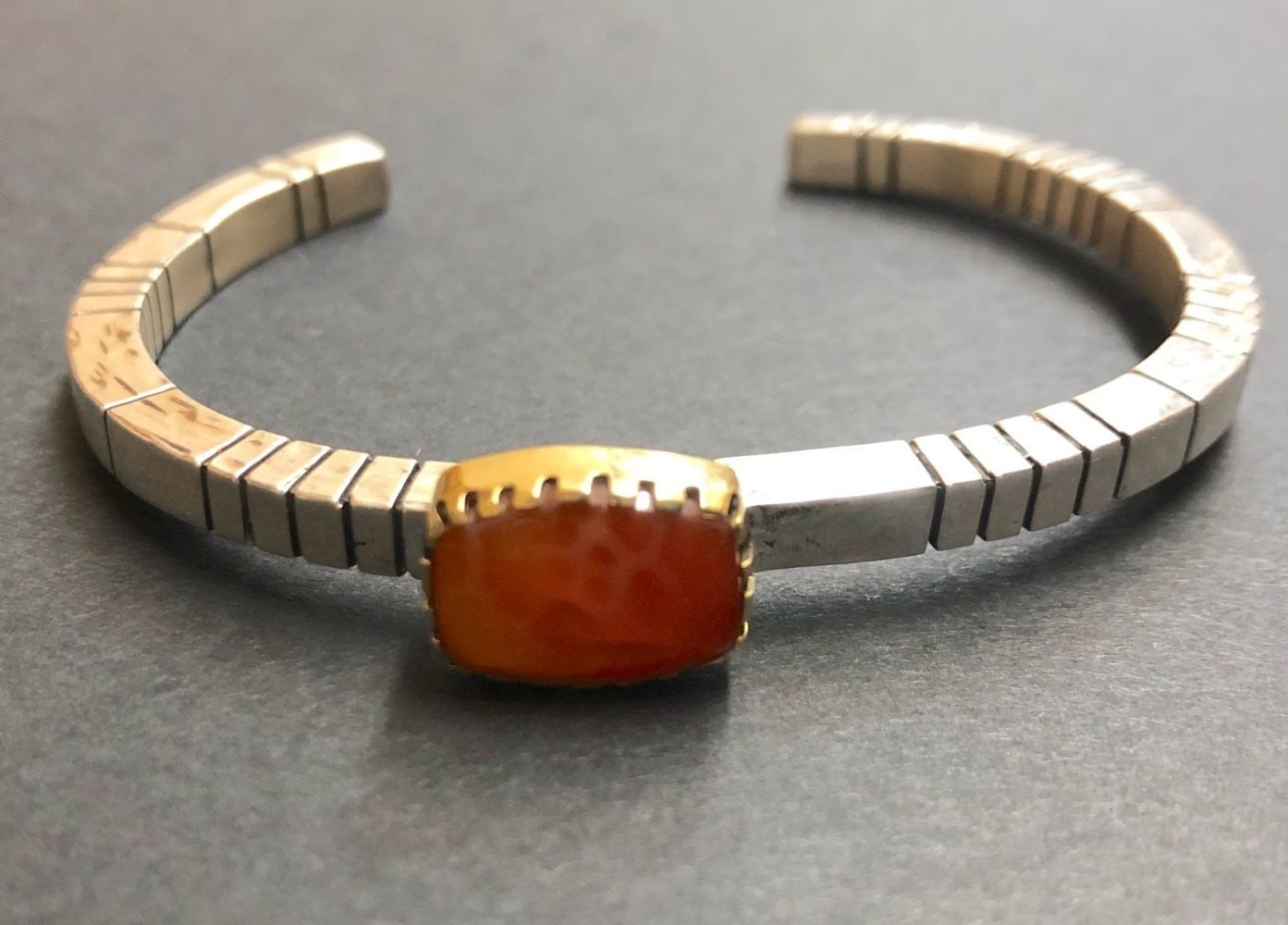 Bracelet,&amp;nbsp;snakeskin agate and hammered sterling silver with 18kt gold&amp;nbsp;(size large),&amp;nbsp;OC311-149