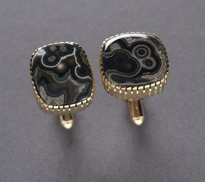 Cufflinks, Black Mexican lace agate&amp;nbsp;with 18kt gold, 5/8 x 3/4 inches and 3/4 x 3/4 inches,&amp;nbsp;OC311-119