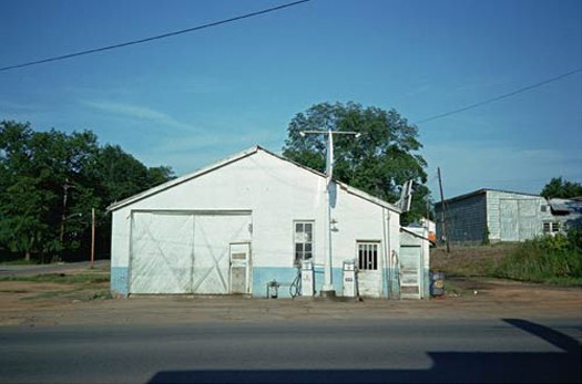 Service Station, Greensboro, Alabama, 1976