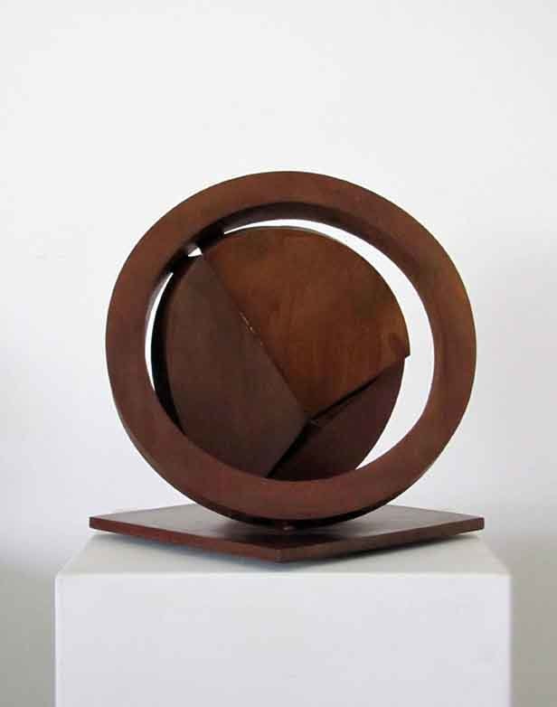 Folded Circle Ring Study No. 8

1997

Steel with patina

14 x 14 x 14 inches

35.6 x 35.6 x 35.6 cm