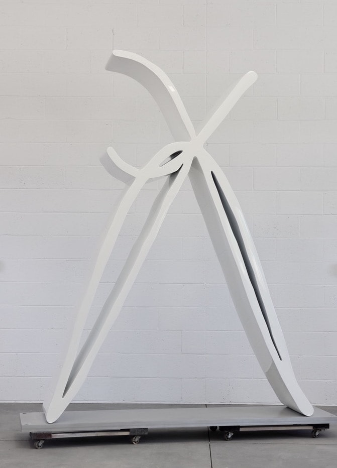 ROTRAUT (b. 1938)

Untitled White

2022

Painted Aluminum

98.5 x 71.5 x 17 inches

250.2 x 181.6 x 43.2cm

Edition 1 of 3