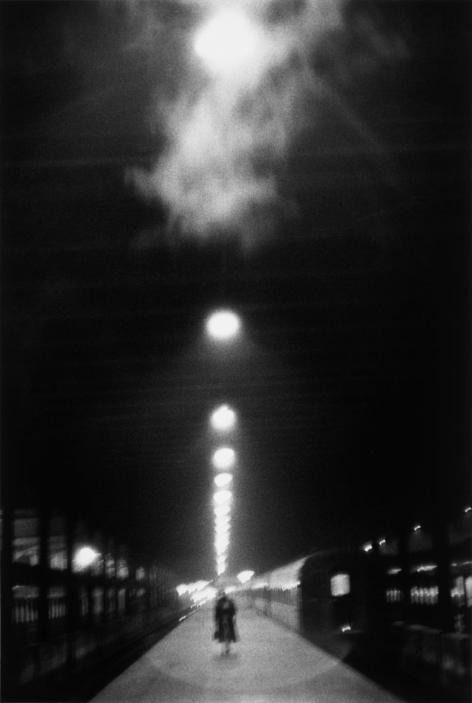 Louis Stettner
Woman on Empty Platform, Penn Station, 1958
black and white photograph
19.69 x 15.75 inches
(50 x 40 cm)
(Inv. No. LS9227)

$7,500