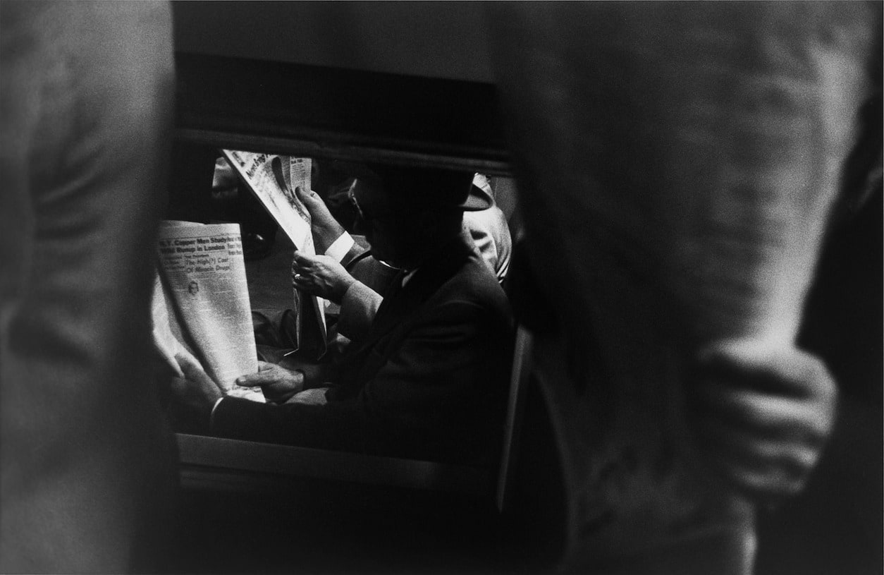 Louis Stettner
Reading Evening Newspaper, 1958
black and white photograph
15.75 x 19.69 inches
(40 x 50 cm)
(Inv. No. LS9232)

$7,500