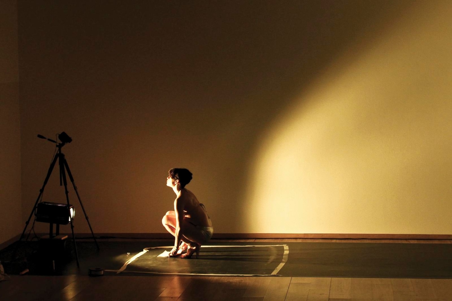 	alexandra bachzetsis, gold, 2014	&amp;nbsp;