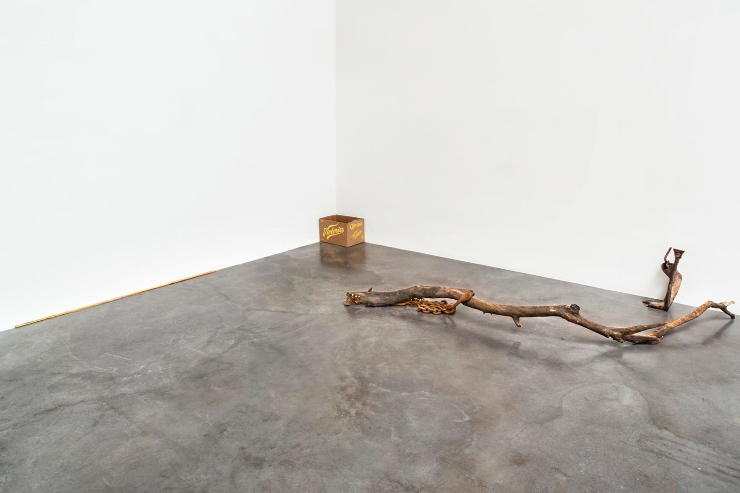 	log dog, kurimanzutto, mexico city, 2013