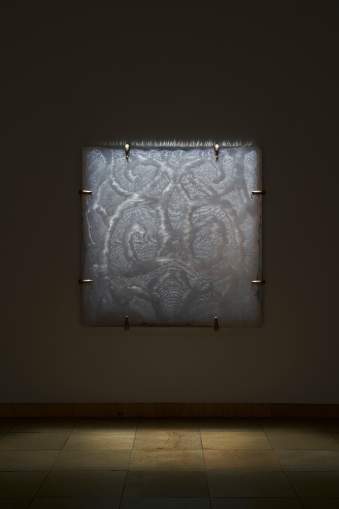 pillow iv (fantastischer geschmack), 2023. vista de instalaci&amp;oacute;n de&amp;nbsp;window of tolerance, en haus der kunst, munich, 2023