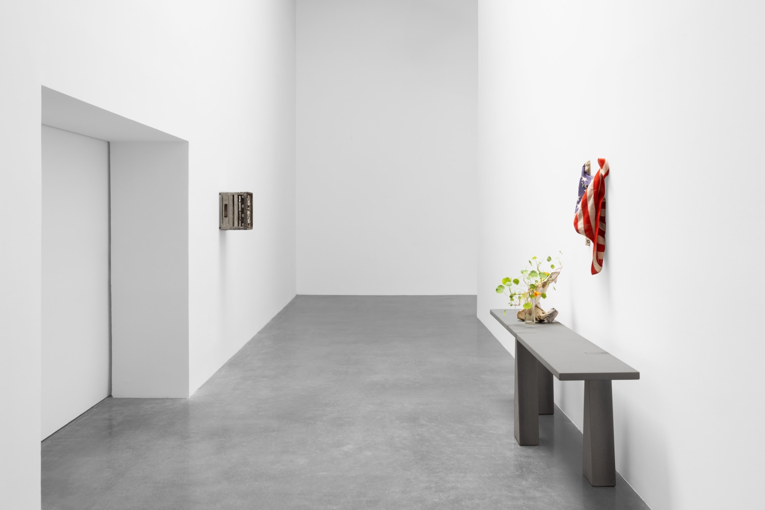 vista de instalaci&amp;oacute;n&amp;nbsp;danh vo, kurimanzutto ciudad de m&amp;eacute;xico, 2024. foto: gerardo&amp;nbsp;landa - eduardo lopez (glr estudio)