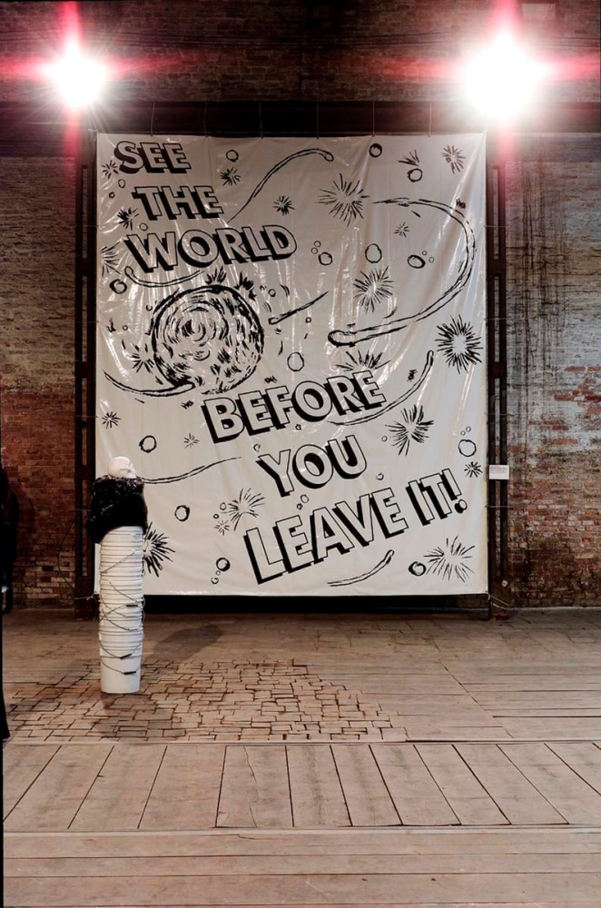 	il cotidiano alterato, 50 venice biennial, daniel guzm&amp;aacute;n, venice, 2003