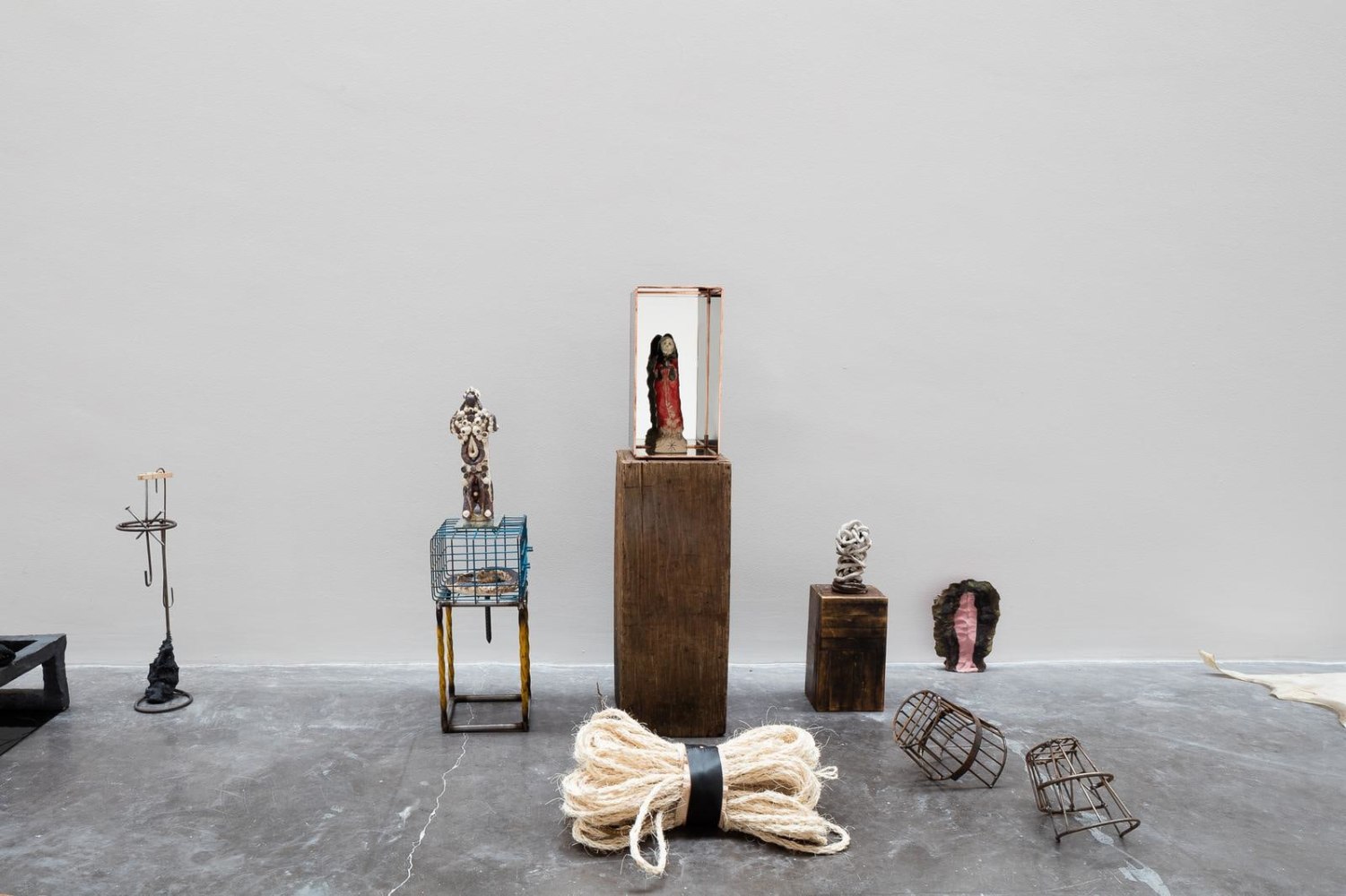 kriziz,&amp;nbsp;kurimanzutto, ciudad de m&amp;eacute;xico, 2016