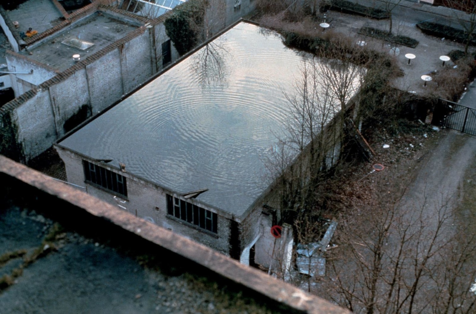 de techo a techo, 1993

impresi&amp;oacute;n digital

40.6 x 50.8 cm

&amp;nbsp;