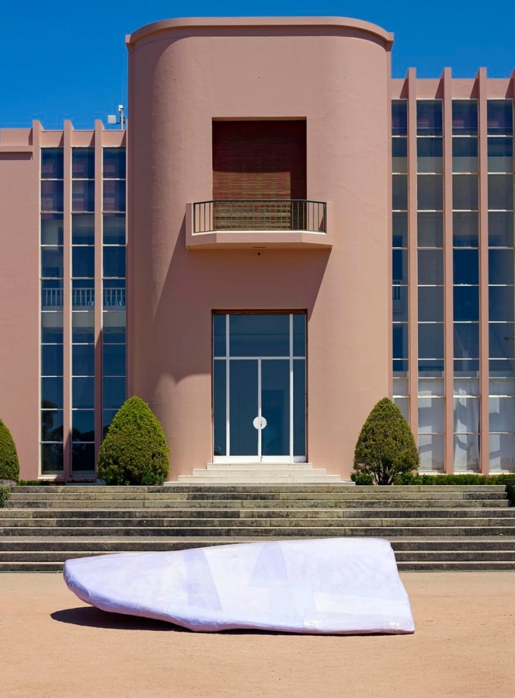 cold shoulder, 2014

metal, fabric, epoxy resin

&amp;nbsp;

122 x 43.3 x .8 in.&amp;nbsp;each&amp;nbsp;approximately

installation view, serralves museum, porto, portugal, 2014

&amp;nbsp;