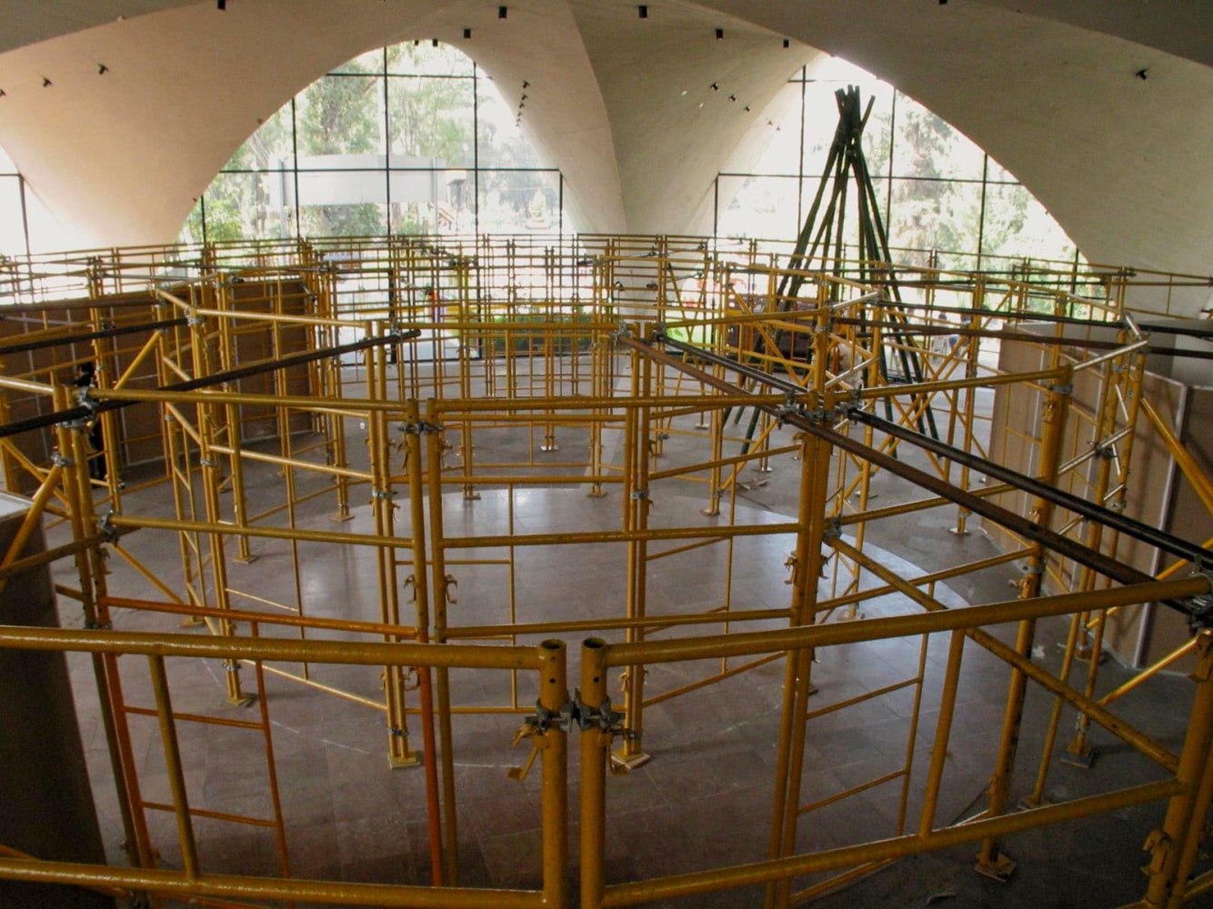 	elephant juice, sexo entre amigos, restaurante los manantiales, xochimilco, ciudad de m&amp;eacute;xico, 2003