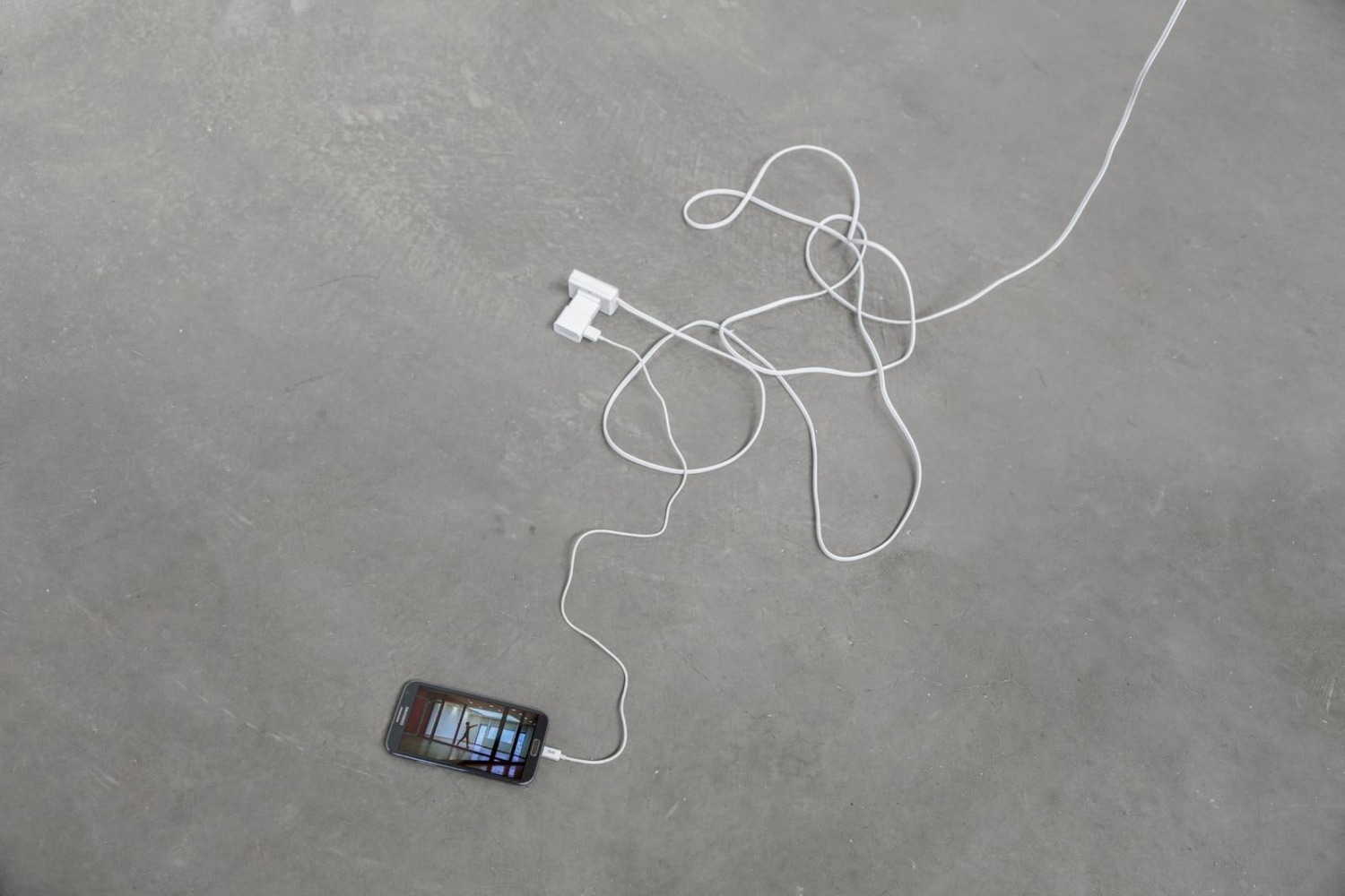 	abraham cruzvillegas	autoconstrucci&amp;oacute;n memorial, performed by yun choi, 2015	installation view of&amp;nbsp;xyla&amp;ntilde;ynu. taller de los viernes, kurimanzutto, mexico city, 2016