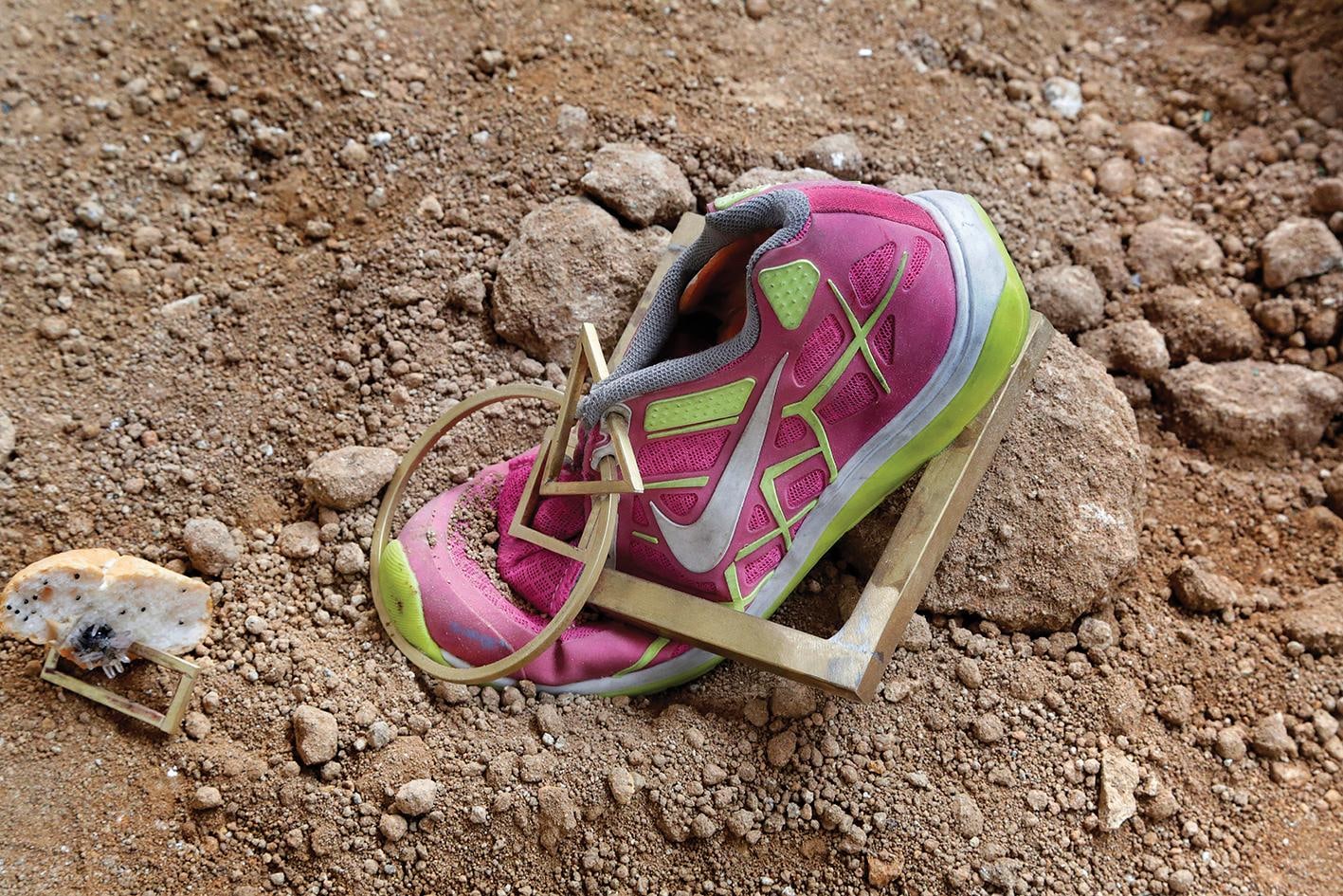 	los teatros de saturno, kurimanzutto, ciudad de m&amp;eacute;xico, 2014