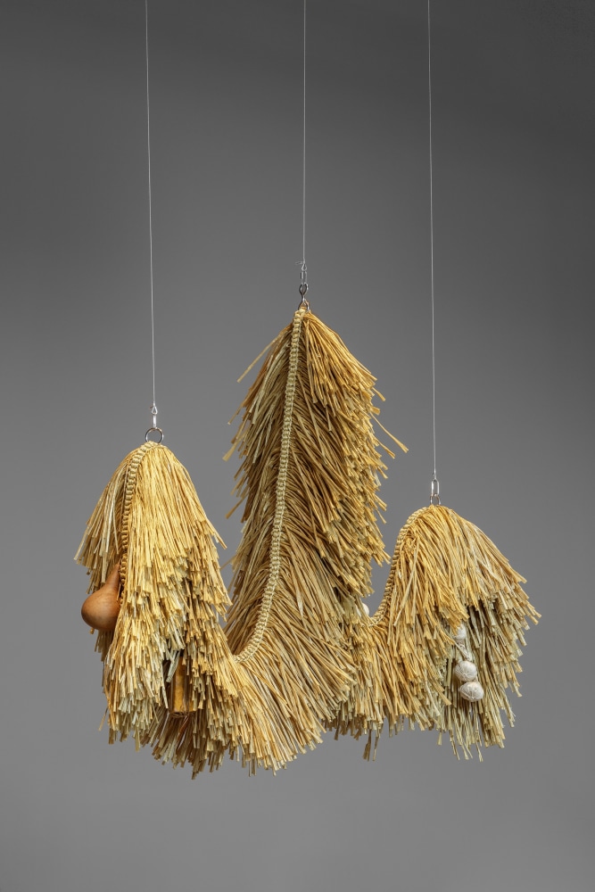 the intermediate &amp;ndash; uhhhhh creature w, 2017, artificial straw, stainless steel frame, powder coating, artificial vegetables, artificial block of fermented soybeans, gourd, steel wire

61.02 x 86.61 x 23.62 in