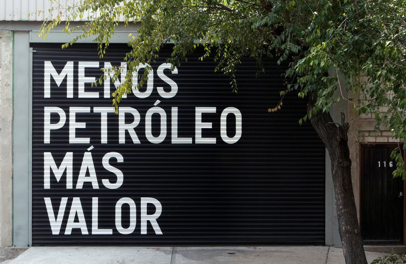 	rirkrit tiravanija, palm pavilion, 2008