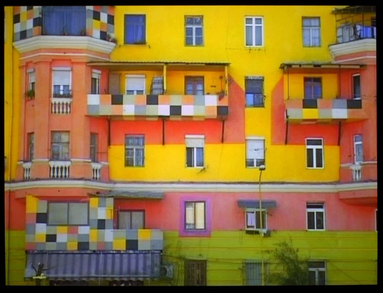 dammi i colori, 2003

video projection, colour

sound: discrete 2.0

15 min 25 sec