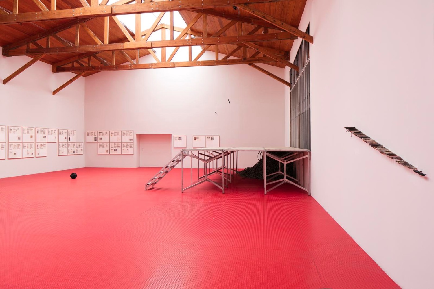 asset forfeiture, kurimanzutto, mexico city, 2016