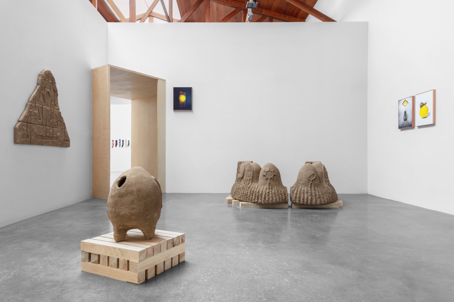 galer&amp;iacute;a agustina ferreyra,&amp;nbsp;ulrik l&amp;oacute;pez and ramiro chaves (siembra 14c), kurimanzutto, mexico city, 2021